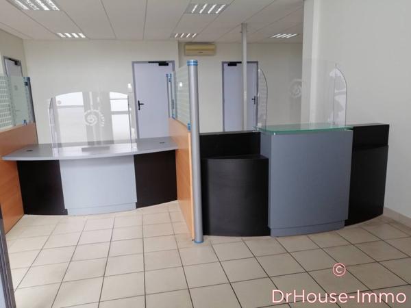 Bureau à vendre 13 pièces de 400 m²