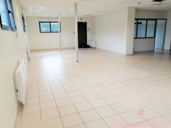 Bureau à vendre 13 pièces de 400 m²