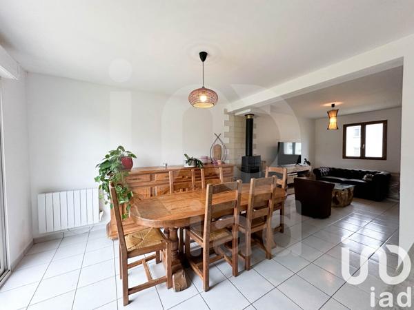 Maison traditionnelle 5 pièces de 100 m² à Longueil-Annel (60150)