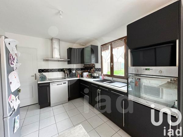 Maison traditionnelle 5 pièces de 100 m² à Longueil-Annel (60150)