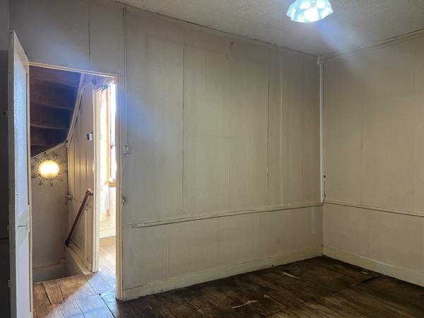 Maison de village à rénover avec potentiel