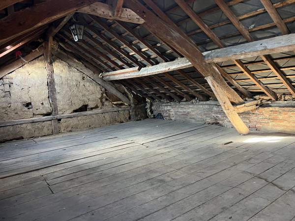 Maison de village à rénover avec potentiel