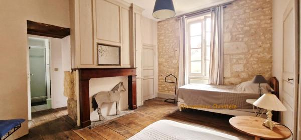 24290  Montignac Lascaux : Maison du 17 e siècle