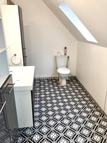 ***GAINNEVILLE***maison non mitoyenne de 126m² avec vie de plain pied composée de 4 chambres, 2 salles de bains, jardin et garage