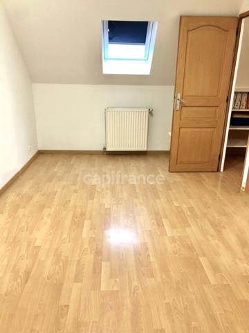 ***GAINNEVILLE***maison non mitoyenne de 126m² avec vie de plain pied composée de 4 chambres, 2 salles de bains, jardin et garage