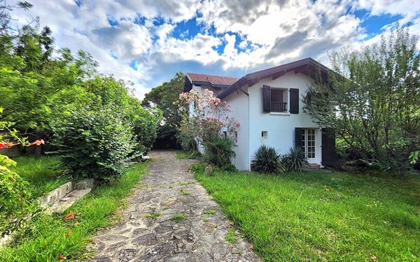 Maison à vendre    6 pièces • 140 m2 Bayonne