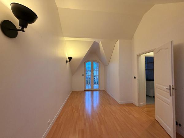 Maison Drancy 5 pièce(s) 117 m2 - 2/3 logements