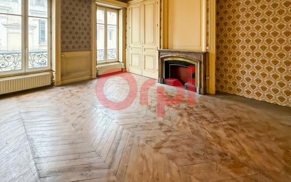 Appartement à vendre    5 pièces • 113,72 m2 Lyon 2