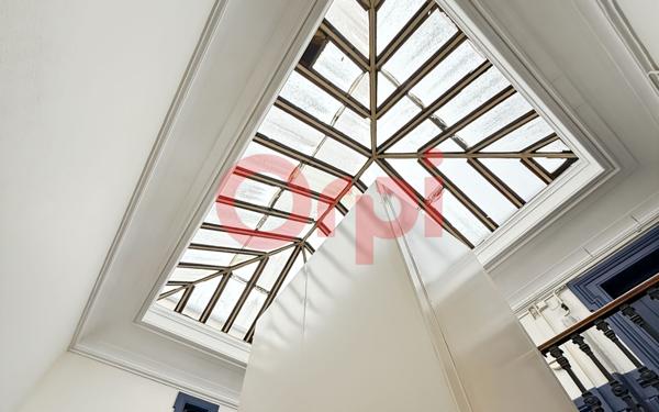 Appartement à vendre    5 pièces • 113,72 m2 Lyon 2