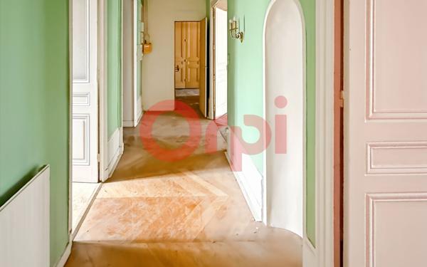 Appartement à vendre    5 pièces • 113,72 m2 Lyon 2