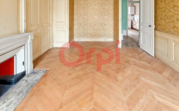 Appartement à vendre    5 pièces • 113,72 m2 Lyon 2