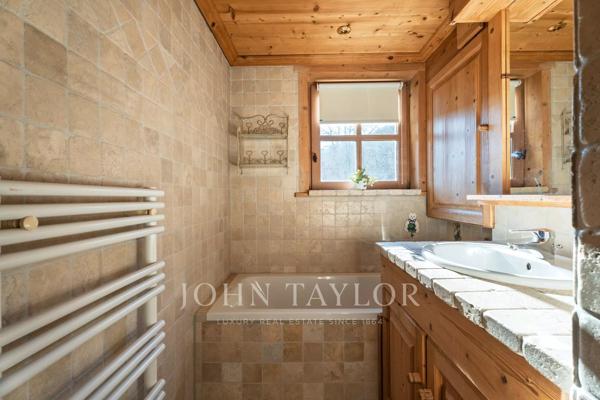APPARTEMENT - PROCHE CENTRE