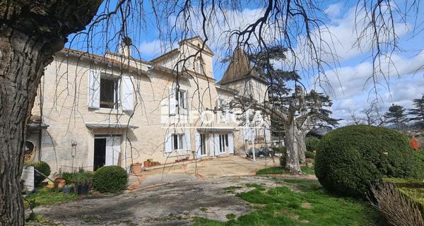 À vendre Maison 9 pièces 335 m² - Cahors 46000