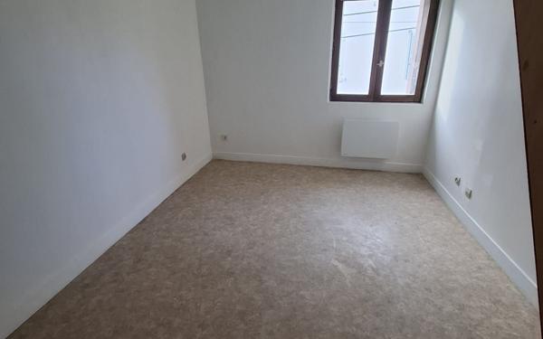 Maison à louer    2 pièces •  Bouleurs