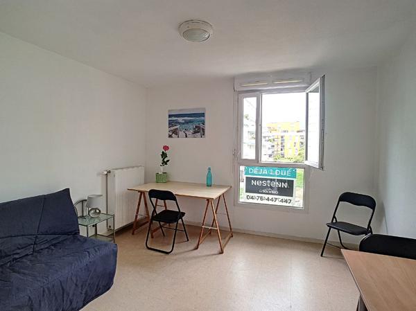 A VENDRE - Dans Résidence étudiante, VENDU LOUE. Grenoble, Confortable T1 meublé proche Institut urbanisme et de géographie
