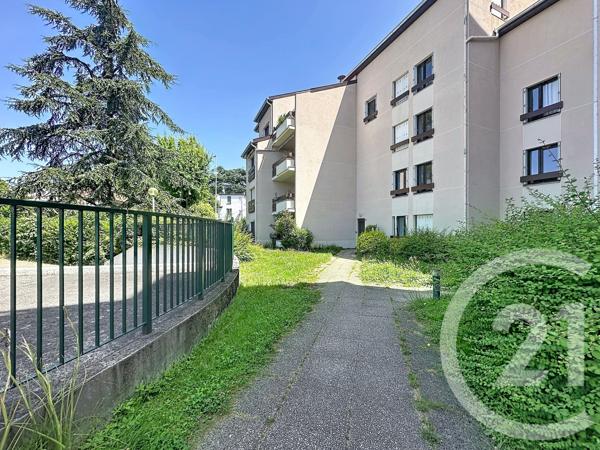 Appartement T5 à vendre  5 pièces - 106 m 2   LYON  - 69009