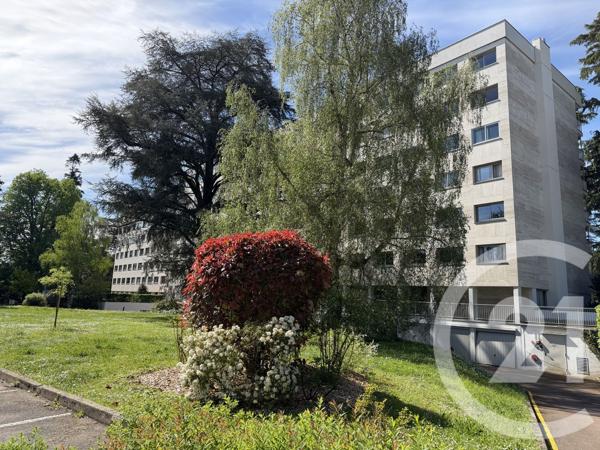 Appartement T5 à vendre  5 pièces - 106 m 2   LYON  - 69009