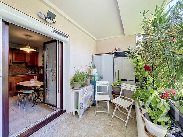 Appartement T5 à vendre  5 pièces - 106 m 2   LYON  - 69009