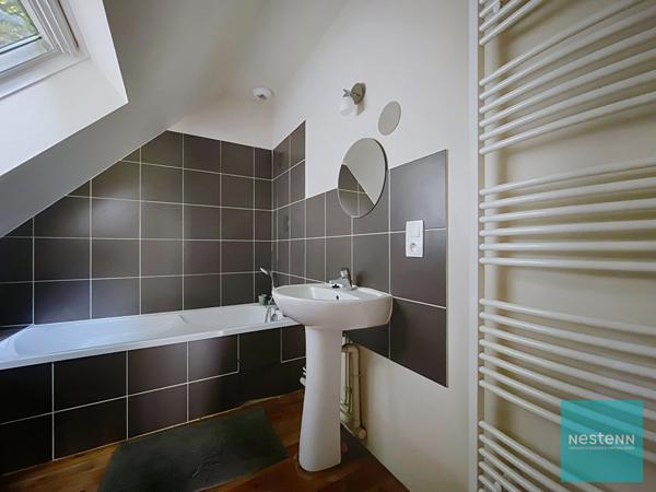 Amboise, maison de charme des années 30 sur parc arboré de 2500m²