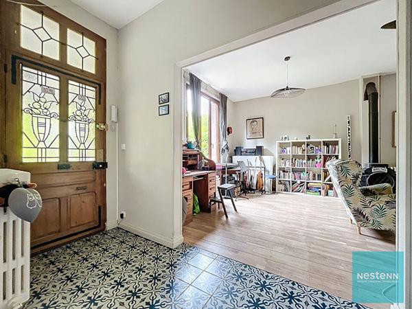 Amboise, maison de charme des années 30 sur parc arboré de 2500m²