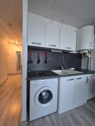 Appartement Balaruc Les Bains 1 pièce(s) 25 m2+ Parking privé