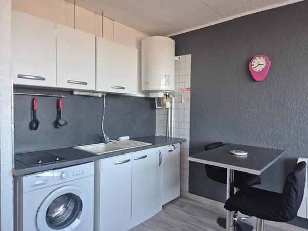 Appartement Balaruc Les Bains 1 pièce(s) 25 m2+ Parking privé