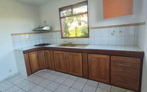 Maison à louer    3 pièces • 68 m2 Sainte-Rose
