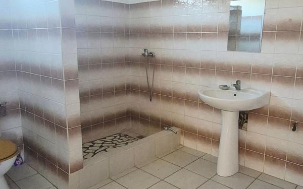 Maison à louer    3 pièces • 68 m2 Sainte-Rose