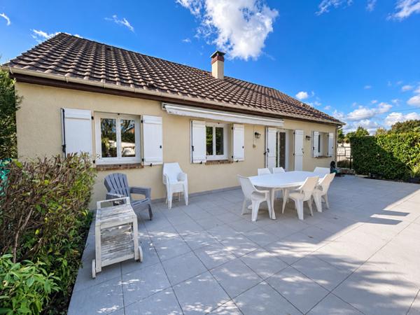 LONGPONT-SUR-ORGE - MAISON INDIVIDUELLE DE PLAIN-PIED DE TYPE F5 - EXCELLENT ETAT - JARDIN ARBORÉ DE 800 M2