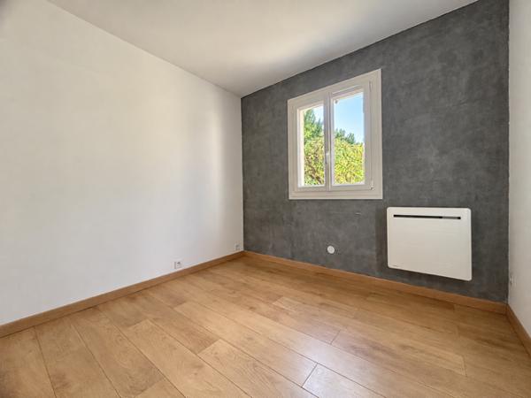 LONGPONT-SUR-ORGE - MAISON INDIVIDUELLE DE PLAIN-PIED DE TYPE F5 - EXCELLENT ETAT - JARDIN ARBORÉ DE 800 M2
