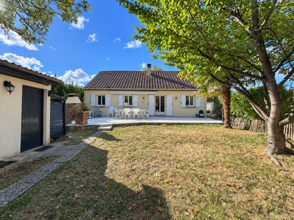 LONGPONT-SUR-ORGE - MAISON INDIVIDUELLE DE PLAIN-PIED DE TYPE F5 - EXCELLENT ETAT - JARDIN ARBORÉ DE 800 M2