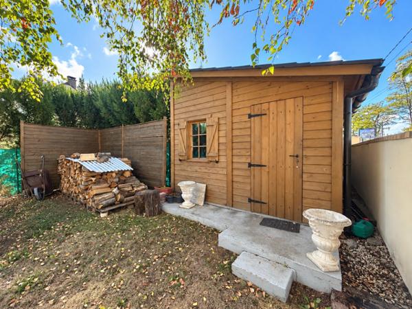 LONGPONT-SUR-ORGE - MAISON INDIVIDUELLE DE PLAIN-PIED DE TYPE F5 - EXCELLENT ETAT - JARDIN ARBORÉ DE 800 M2