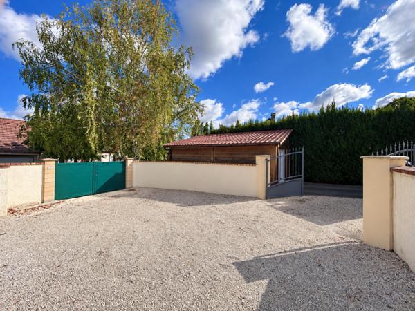 LONGPONT-SUR-ORGE - MAISON INDIVIDUELLE DE PLAIN-PIED DE TYPE F5 - EXCELLENT ETAT - JARDIN ARBORÉ DE 800 M2