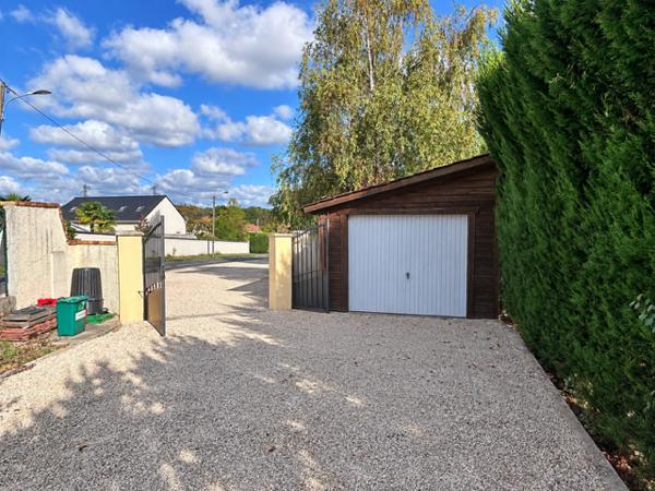LONGPONT-SUR-ORGE - MAISON INDIVIDUELLE DE PLAIN-PIED DE TYPE F5 - EXCELLENT ETAT - JARDIN ARBORÉ DE 800 M2