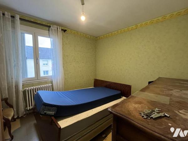 REIMS - Maison de Type 5 d'environ 90m² avec sous sol, sur parcelle de 175m²