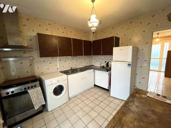 REIMS - Maison de Type 5 d'environ 90m² avec sous sol, sur parcelle de 175m²