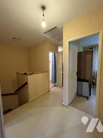 REIMS - Maison de Type 5 d'environ 90m² avec sous sol, sur parcelle de 175m²