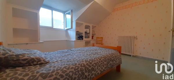 Maison à vendre 7 pièces 184 m² Auneau-Bleury-Saint-Symphorien