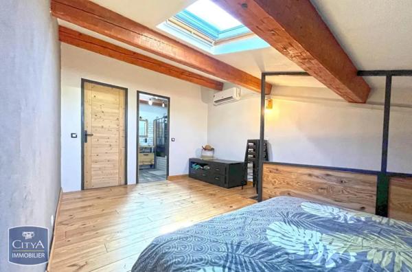 Appartement à louer 2 pièces 52.95m² Toulon (83200)