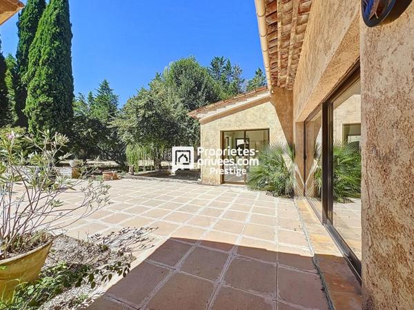 A vendre Callian Maison d'architecte avec piscine