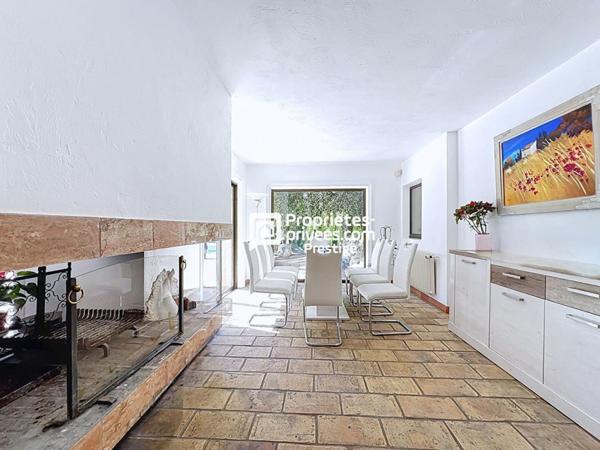 A vendre Callian Maison d'architecte avec piscine