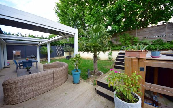 Maison à vendre    7 pièces •  Saint-Germain-lès-Corbeil