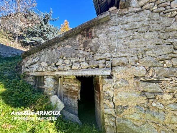 Maison en pierre authentique