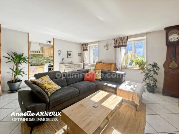 Maison en pierre authentique