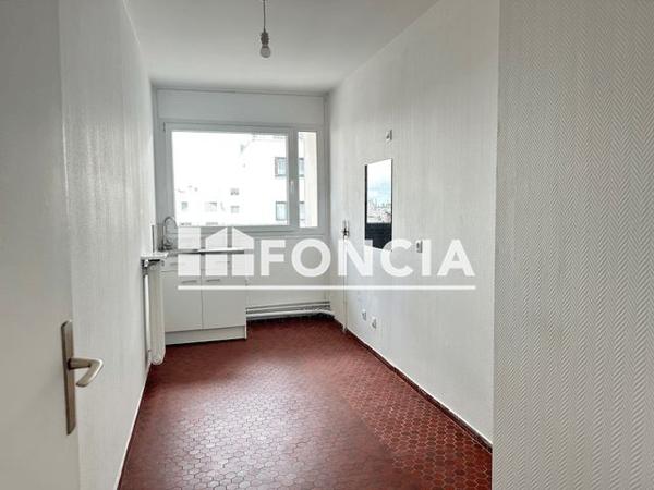 Location Appartement 2 pièces 59.8 m² - 39/41 RUE SAINT FARGEAU Paris 75020