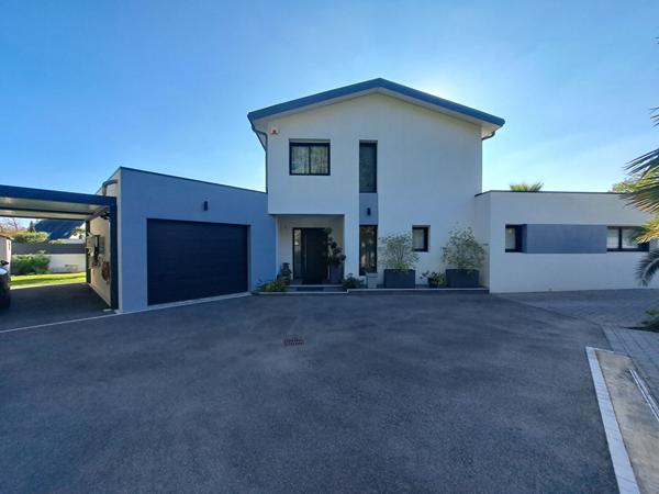 Maison d'exception au bord de l'Odet, 183 m² de raffinement et de lumière