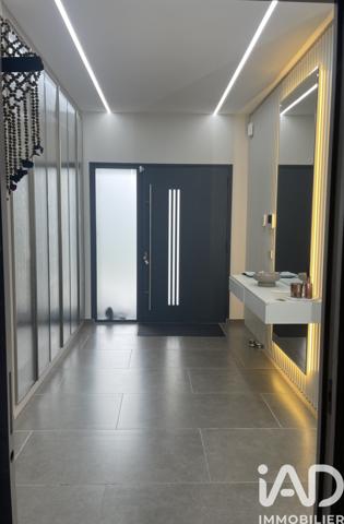 Maison à vendre 6 pièces 255 m² Sens