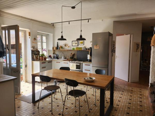 Fermette et dépendances sur 2 hectares 7