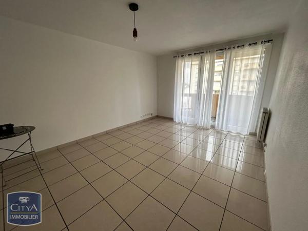 Appartement à louer 2 pièces 46.45m² Pau (64000)