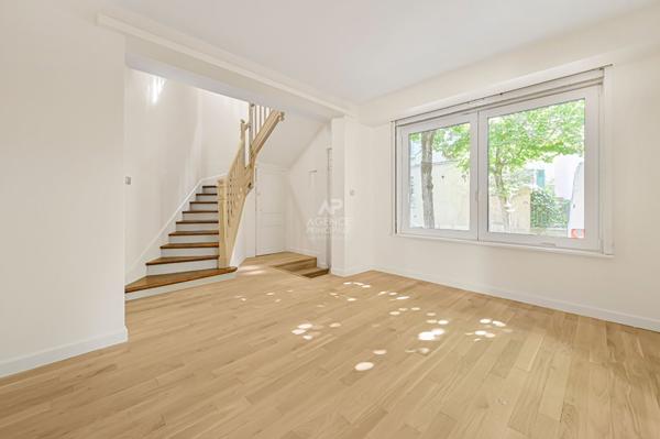 Maison de ville à Nanterre 109 m² (89 m² carrez)-IDEAL PROFESSION LIBERALE €599 000 ** - Référence 15192